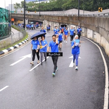 Runner Photo 7955266