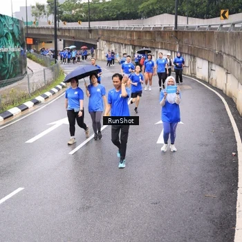Runner Photo 7955270
