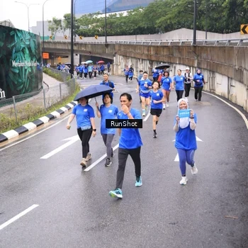 Runner Photo 7955273
