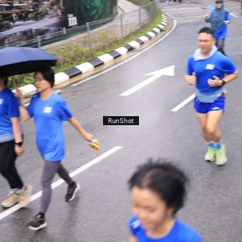 Runner Photo 7955305