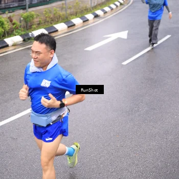 Runner Photo 7955314