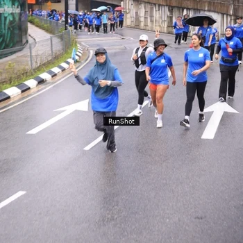 Runner Photo 7955321