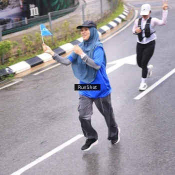Runner Photo 7955326