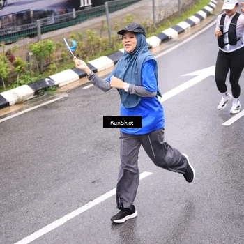 Runner Photo 7955332