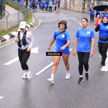 Runner Photo 7955336