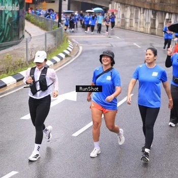 Runner Photo 7955339