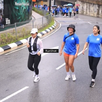 Runner Photo 7955343