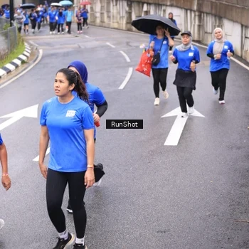 Runner Photo 7955357