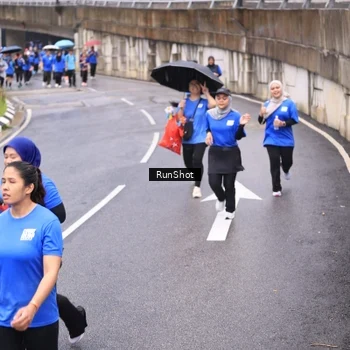 Runner Photo 7955362