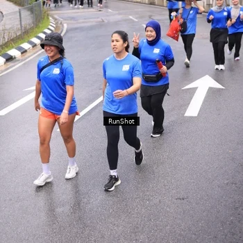 Runner Photo 7955364