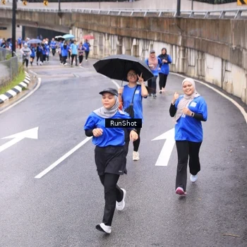 Runner Photo 7955375