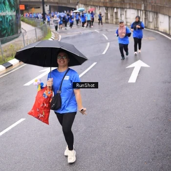 Runner Photo 7955404