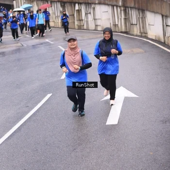 Runner Photo 7955417