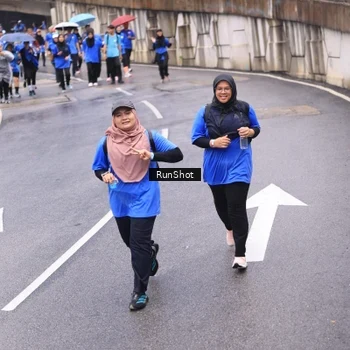 Runner Photo 7955425