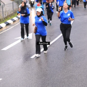Runner Photo 7955458