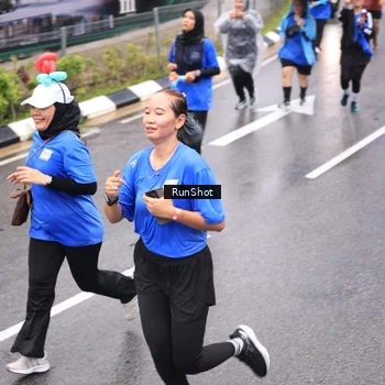 Runner Photo 7955476