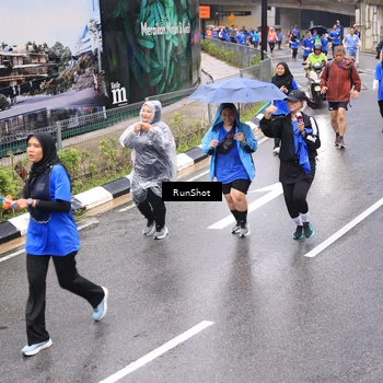 Runner Photo 7955487