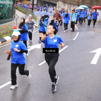 Runner Photo 7955489