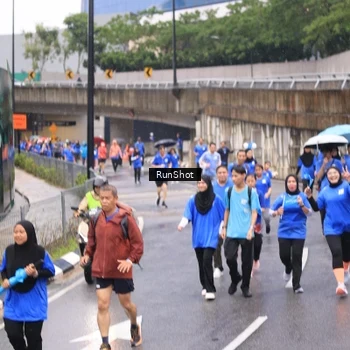 Runner Photo 7955507