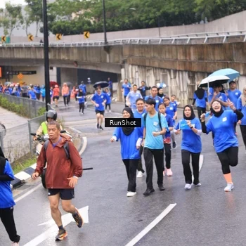 Runner Photo 7955508