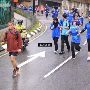 Runner Photo 7955516