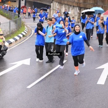 Runner Photo 7955518