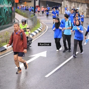Runner Photo 7955519