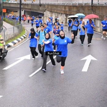 Runner Photo 7955523