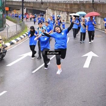 Runner Photo 7955527