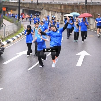 Runner Photo 7955528