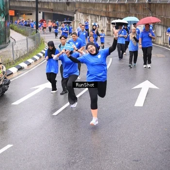 Runner Photo 7955530