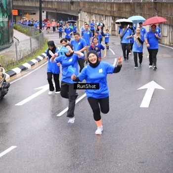 Runner Photo 7955531