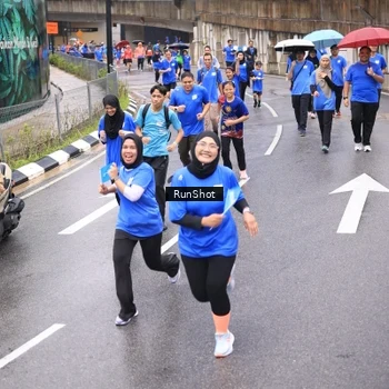 Runner Photo 7955538
