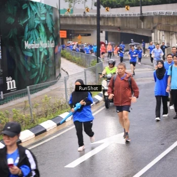 Runner Photo 7955539