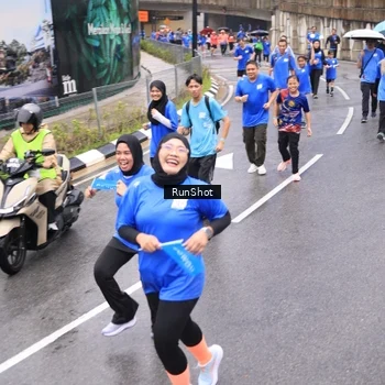 Runner Photo 7955546