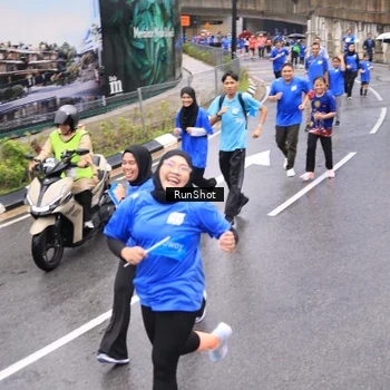 Runner Photo 7955548