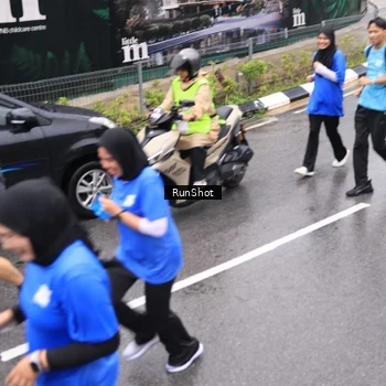 Runner Photo 7955556