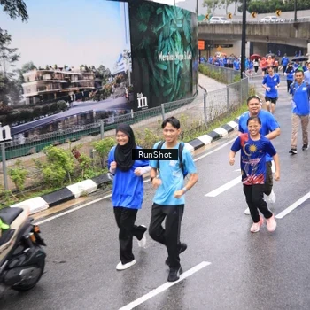 Runner Photo 7955563