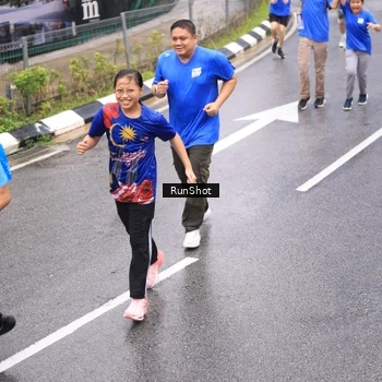 Runner Photo 7955576