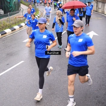 Runner Photo 7955595