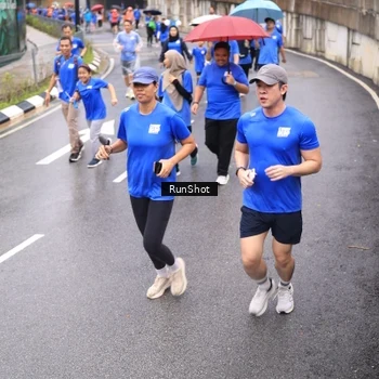 Runner Photo 7955598