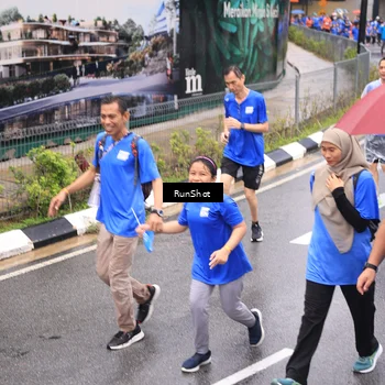 Runner Photo 7955625