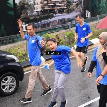 Runner Photo 7955636