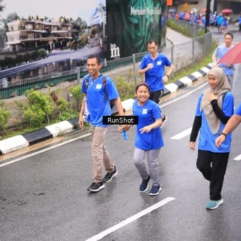 Runner Photo 7955638