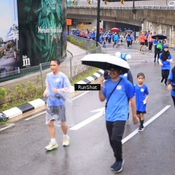 Runner Photo 7955665