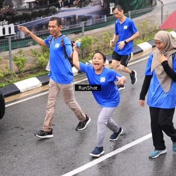 Runner Photo 7955674