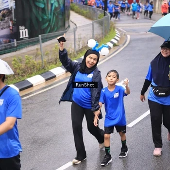 Runner Photo 7955741
