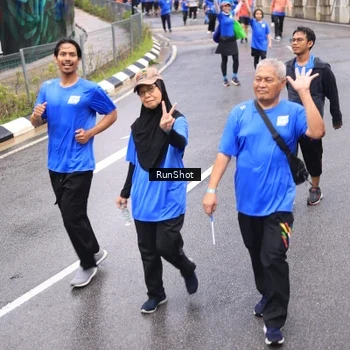 Runner Photo 7955758