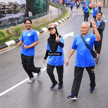 Runner Photo 7955764