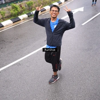 Runner Photo 7955793